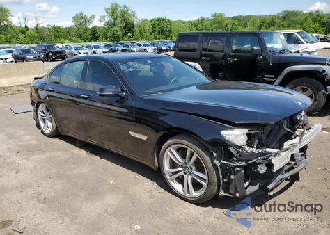 2015 BMW 740 I z USA, uszkodzony, nr VIN WBAYA6C56FGK16653